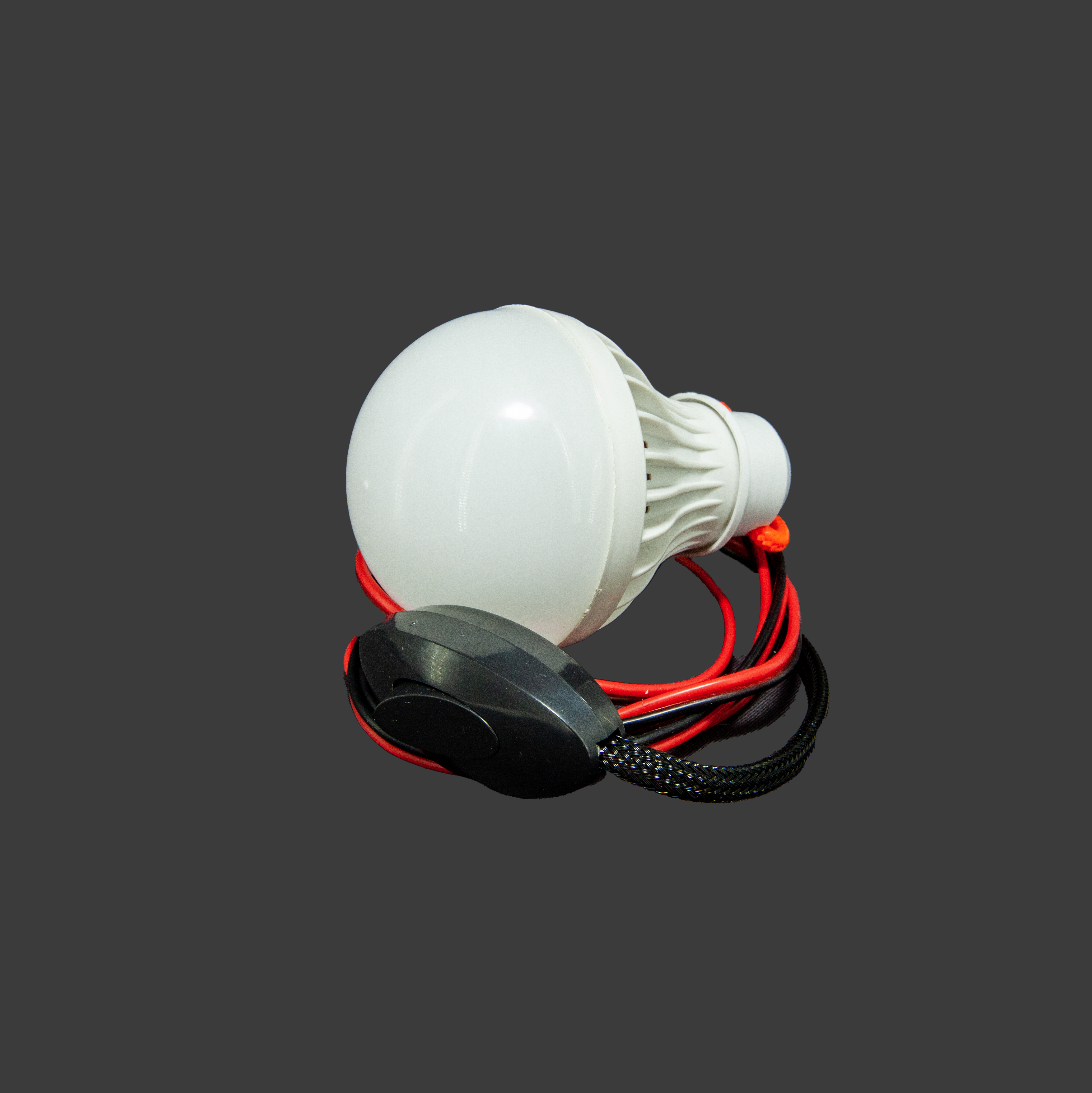Лампа белая "Груша" с силиконовым проводом и выключателем